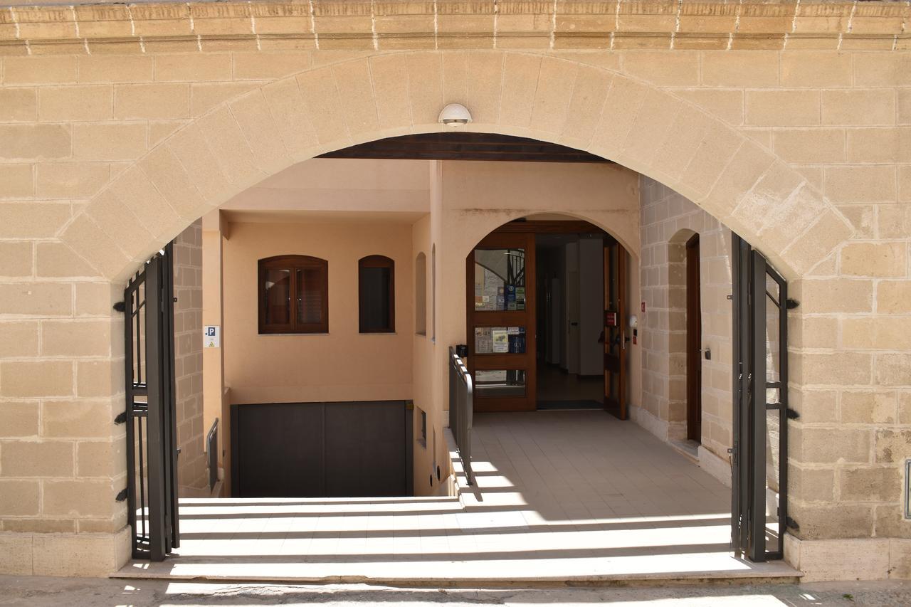 Hotel Il Portico Фавиньяна Экстерьер фото