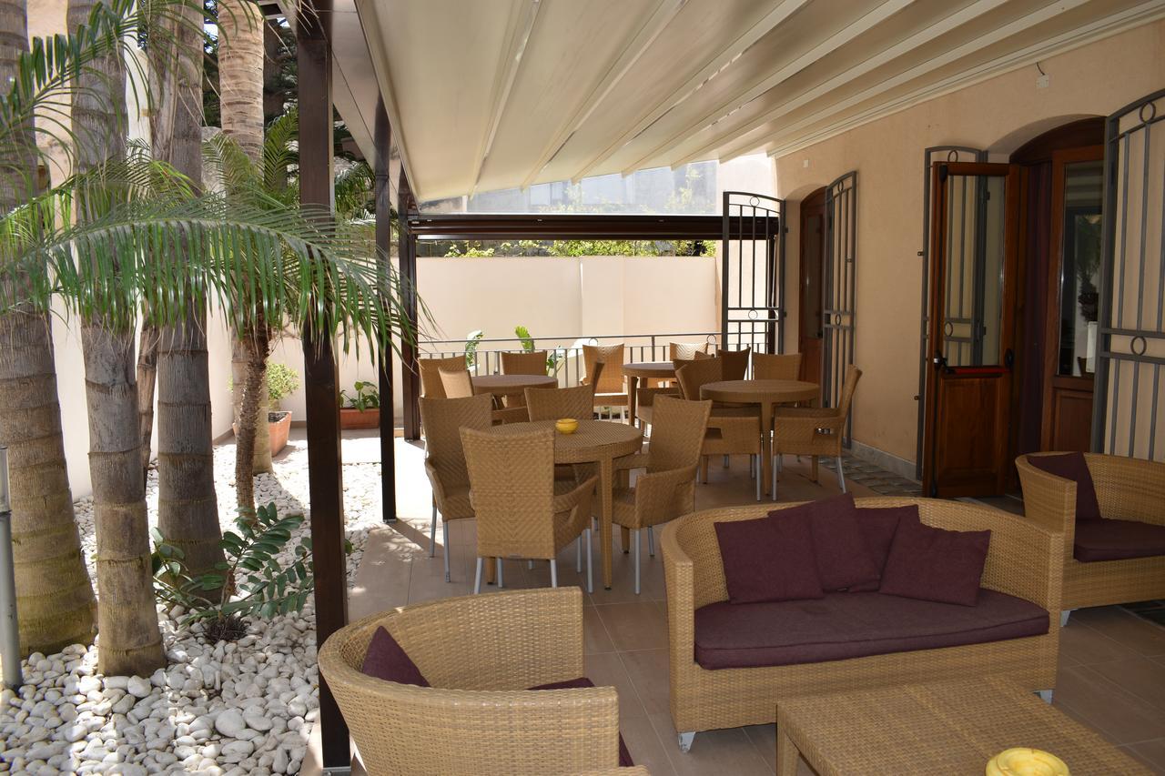 Hotel Il Portico Фавиньяна Экстерьер фото