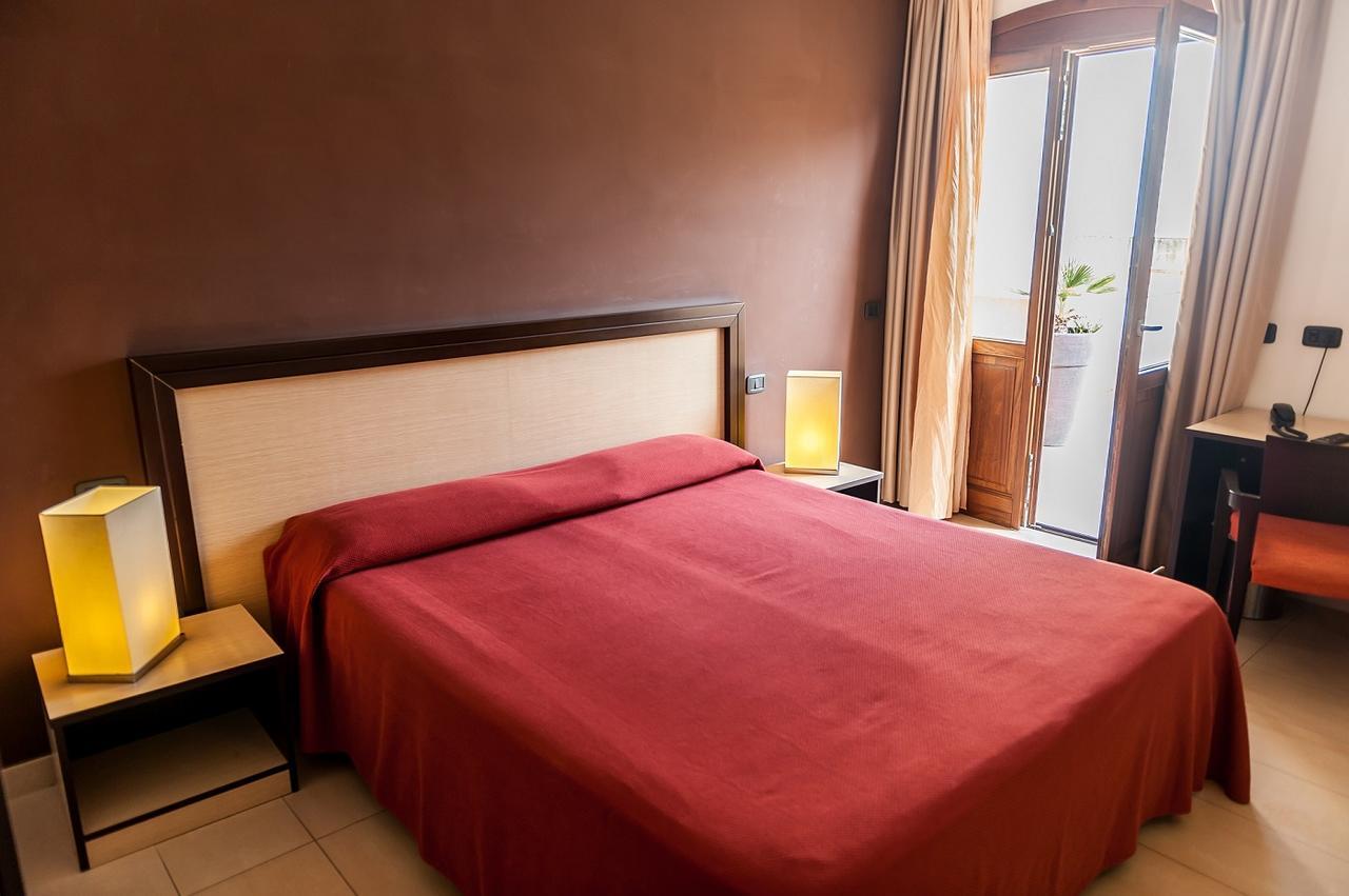 Hotel Il Portico Фавиньяна Экстерьер фото